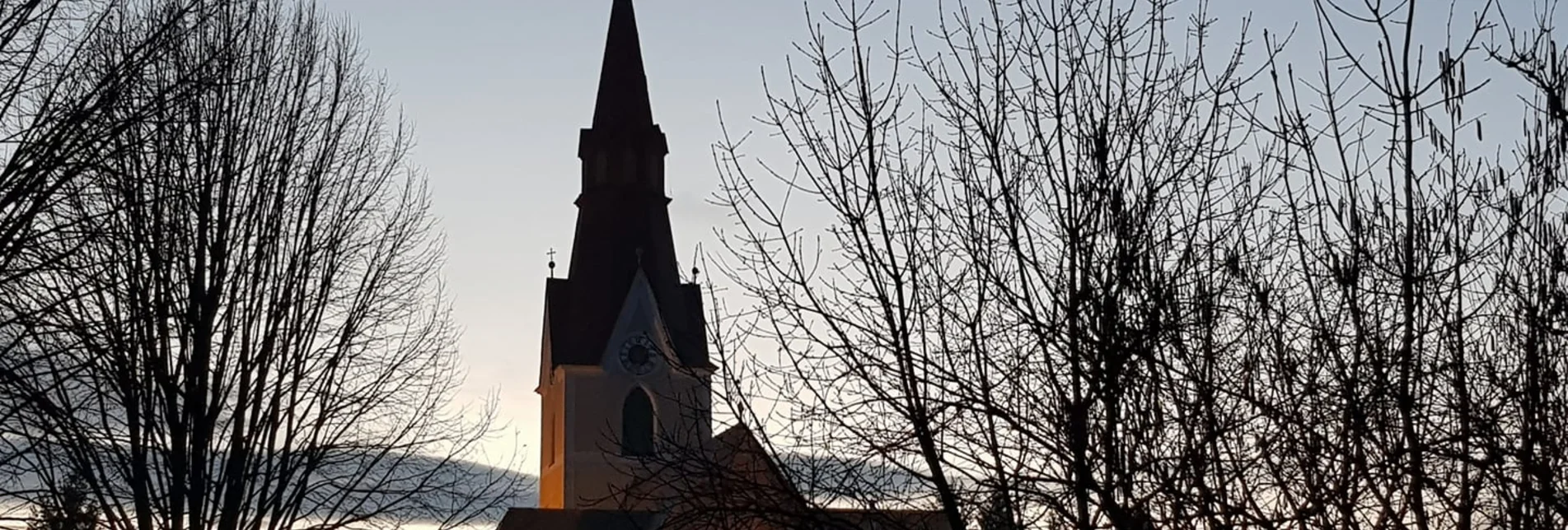 Pfarrkirche Jagerberg bei Abendstimmung | © Die Markenagentur Roman Schmidt