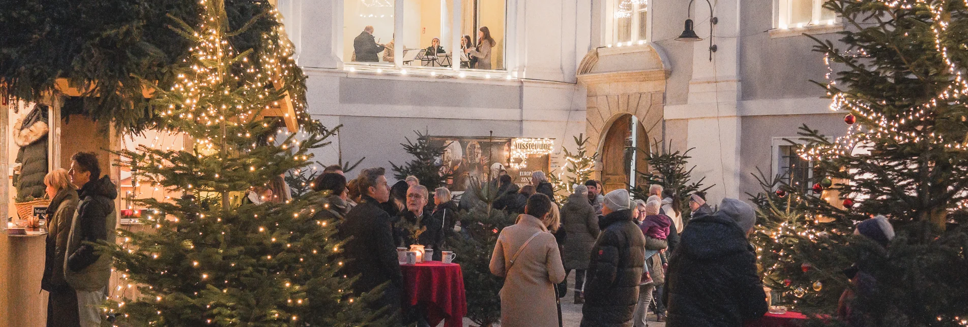 Ebner Advent im Pöllauer Schlosshof in der Oststeiermark | © Alexander Letonja | Maria Ebner