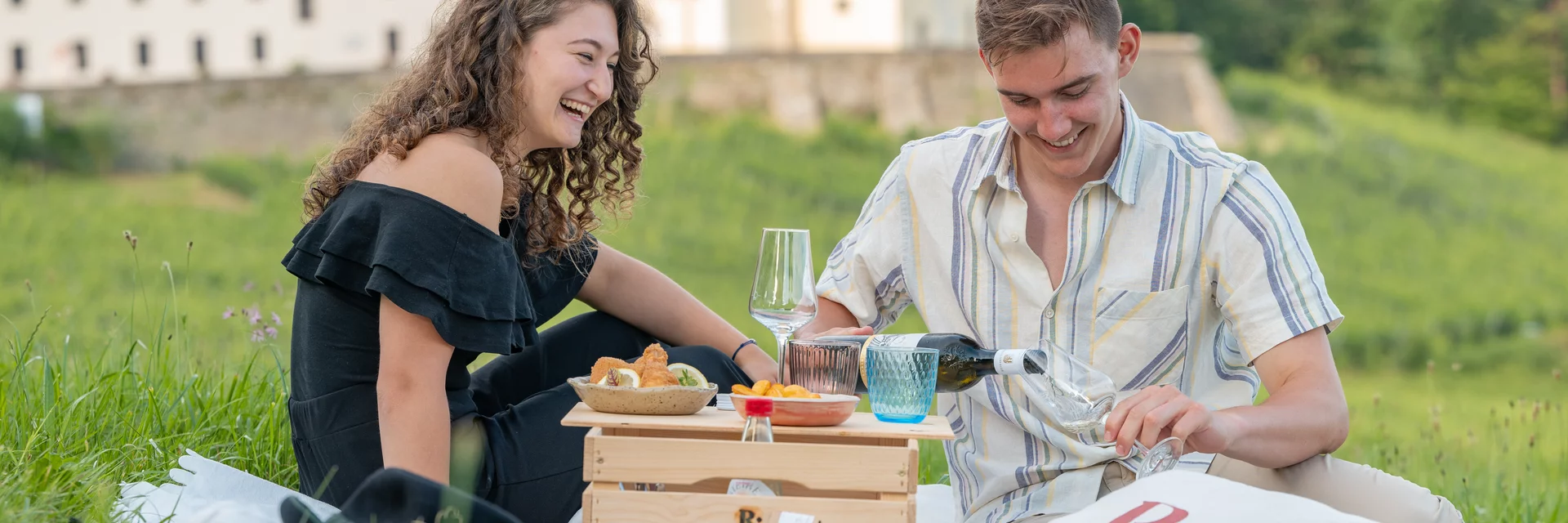 Picknick beim Landgut Riegerbauer in der Oststeiermark | © TV Oststeiermark | Rene Strasser