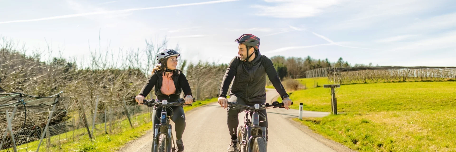 Radtour zu zweit entlang des Kunsttrails in der Oststeiermark | © Karl Schrotter Photograph Radtour zu zweit entlang des Kunsttrails in der Oststeiermark | © Karl Schrotter Photograph