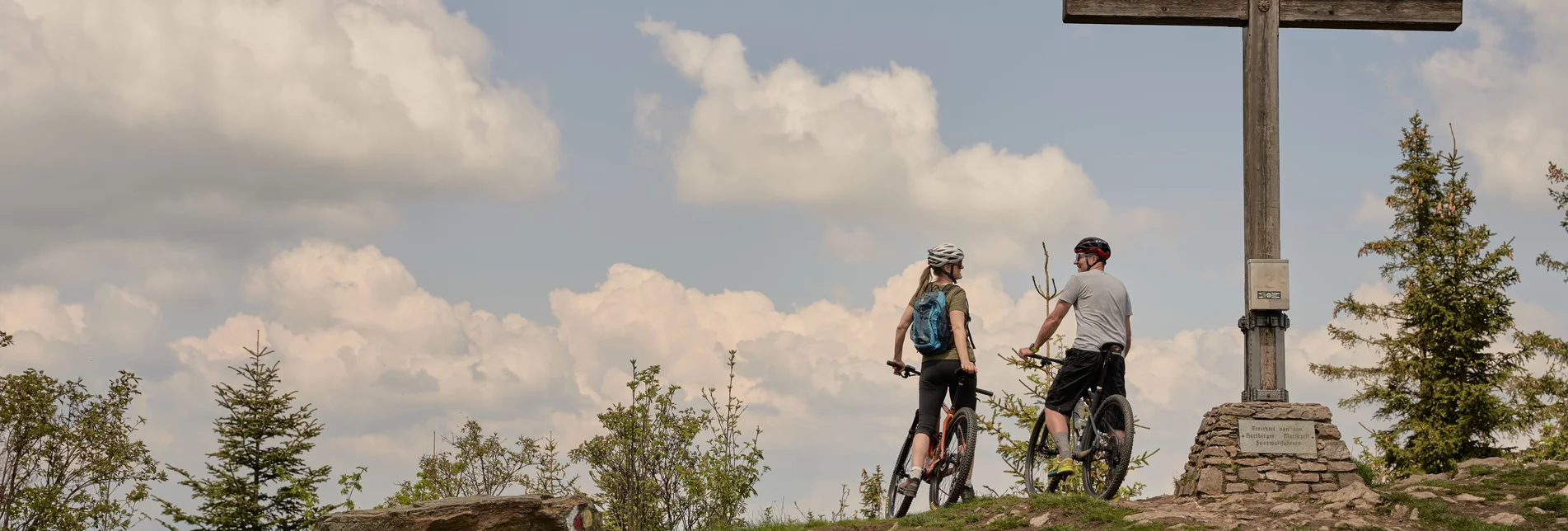 Radfahren zum Gipfelkreuz auf den Masenberg | ©  Oststeiermark Tourismus | Lang-Bichl - RKP