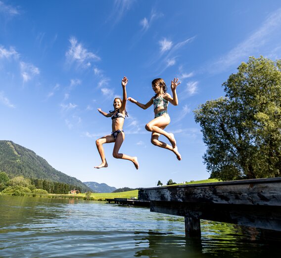 Springen in Teich | © TV Murau |  Tom Lamm