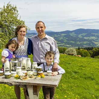 Milchhof Spindlbauer_Familie_Oststeiermark