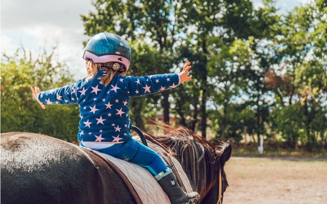 Ponycamp im Narzissendorf Zloam (1)