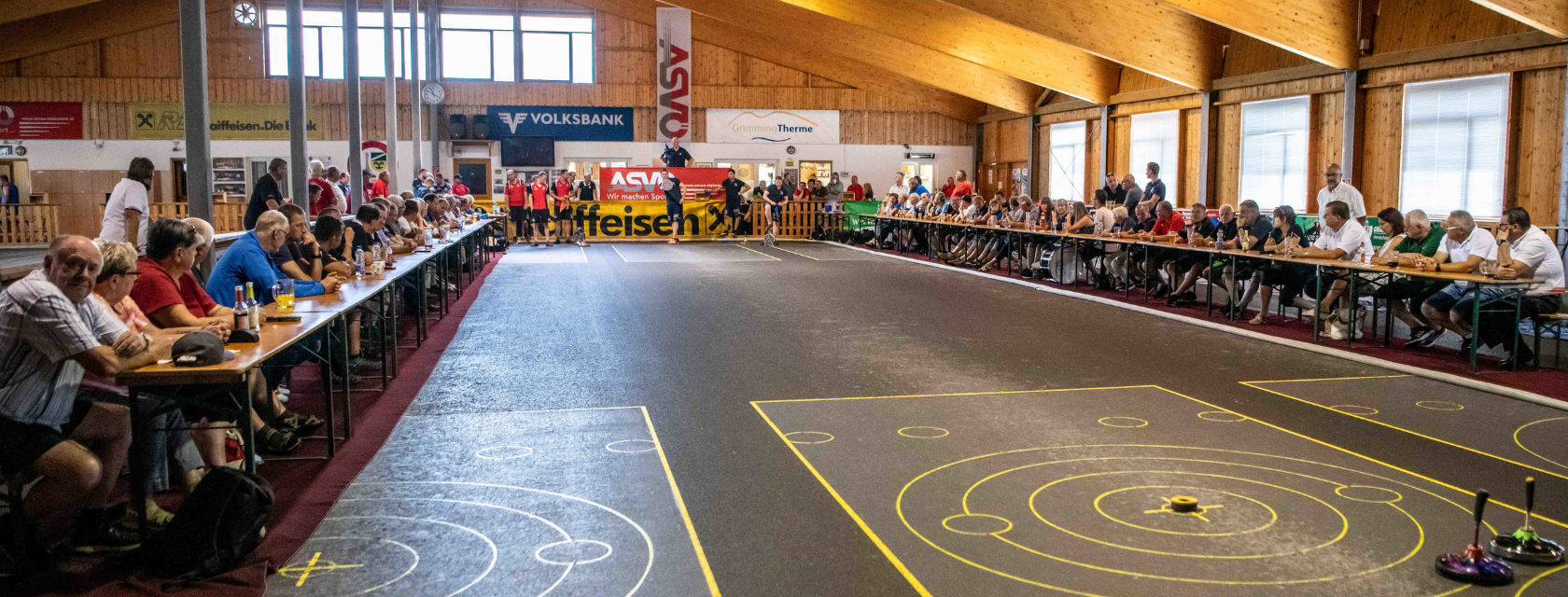 Stocksporthalle, Bad Mitterndorf, Stockschießen | © Peter Burgschweiger
