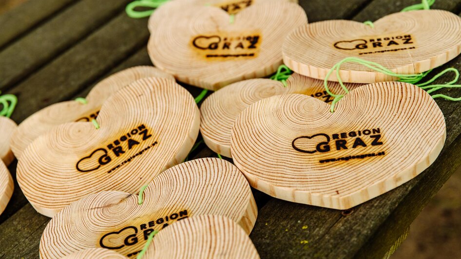 Steirische Roas Holzherzen | © Mias Photoart
