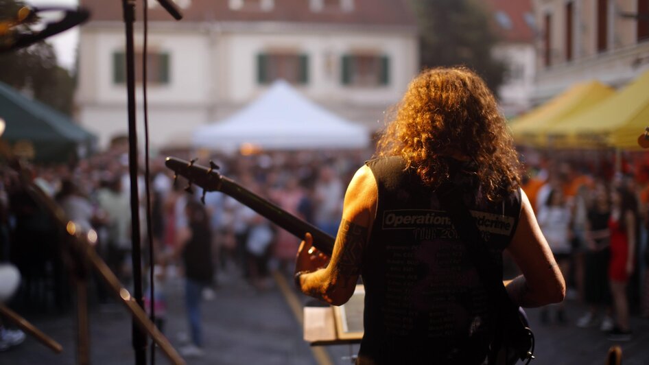 Altstadtfest Gitarrist_Oststeiermark | © Tauser