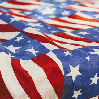 American | © joshua-hoehne-unsplast