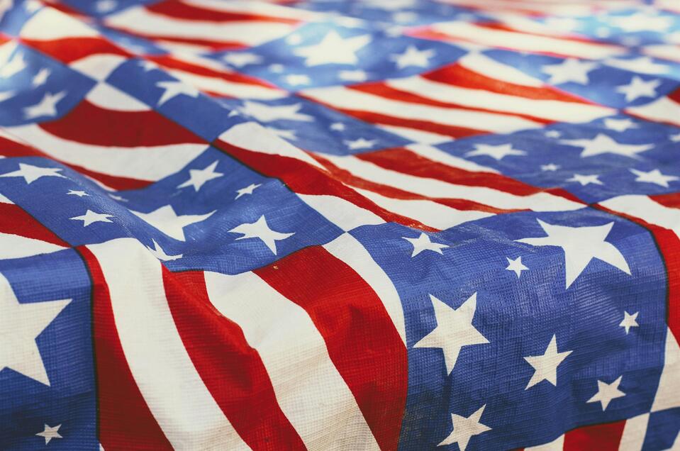 American | © joshua-hoehne-unsplast