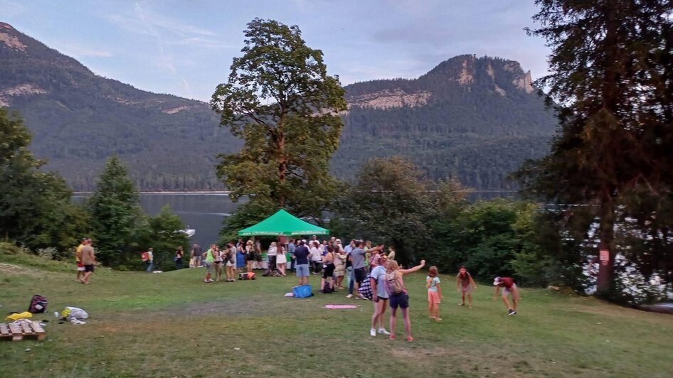 Beach Party, Altaussee, Schirmbar | © Franz Pichler