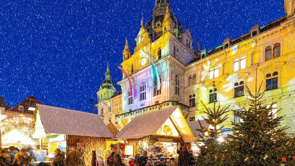 Christkindlmarkt am Hauptplatz | © Graz Tourismus - Harry Schiffer Christkindlmarkt am Hauptplatz | © Graz Tourismus - Harry Schiffer