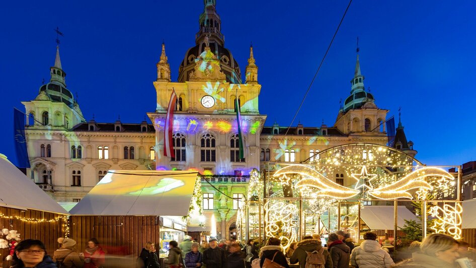 Christkindlmarkt am Hauptplatz | © Graz Tourismus - Harry Schiffer Christkindlmarkt am Hauptplatz | © Graz Tourismus - Harry Schiffer