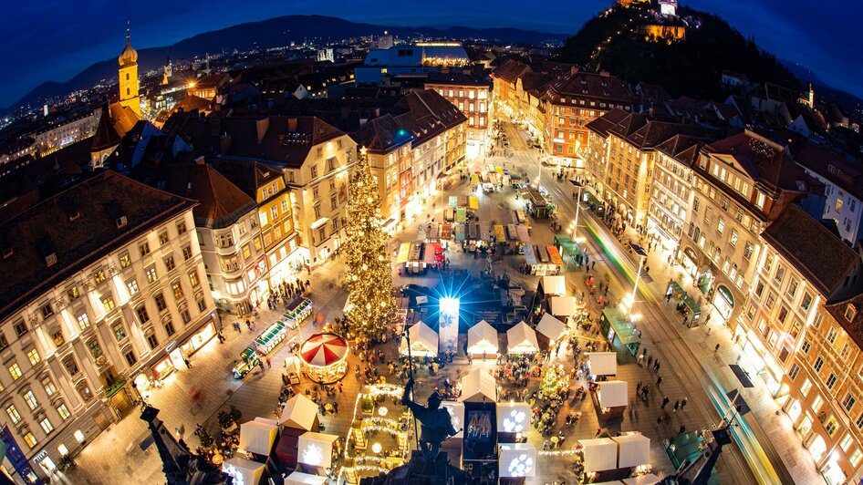 Christkindlmarkt am Hauptplatz | © Graz Tourismus - Harry Schiffer Christkindlmarkt am Hauptplatz | © Graz Tourismus - Harry Schiffer
