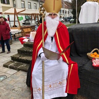 Nikolaus am Hauptplatz Fehring | © Stadtgemeinde Fehring