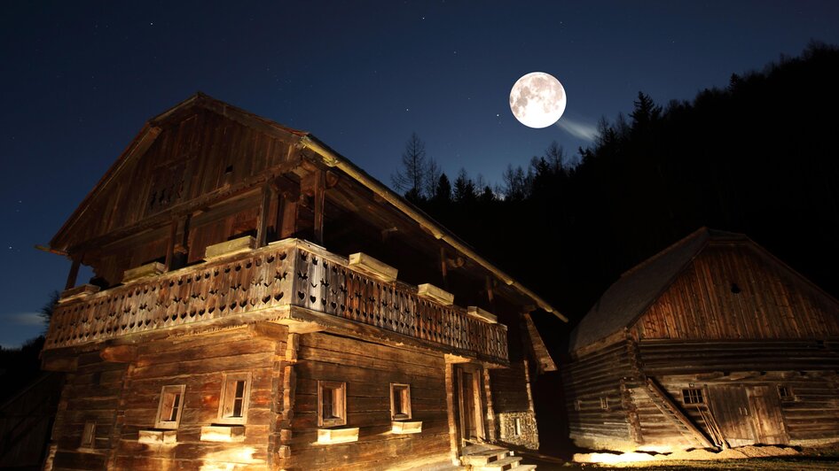 Vollmond im Freilichtmuseum | © Region Graz-Harry Schiffer