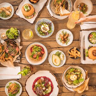 Farm to Table | © Shutterstock_mood.