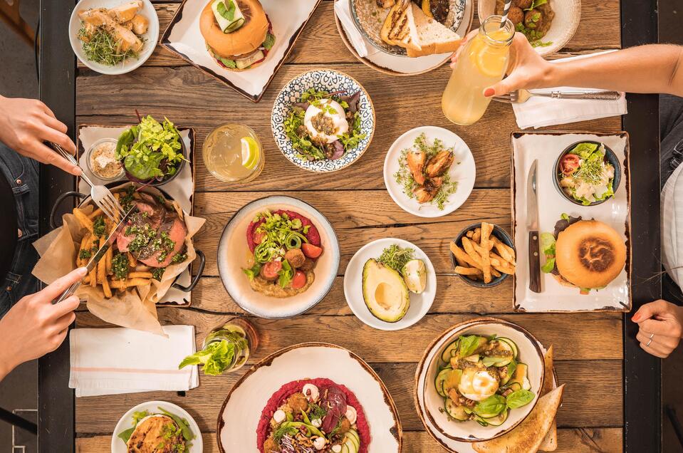 Farm to Table | © Shutterstock_mood.
