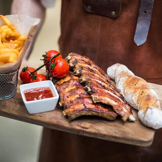 Gasthaus Bachwirt_Gegrilltes_Oststeiermark | © Painer Katrin