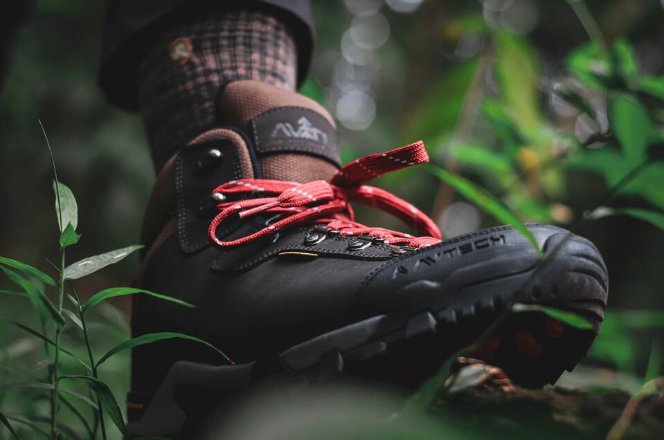 Wanderschuhe | © baihaki-hine-unsplash
