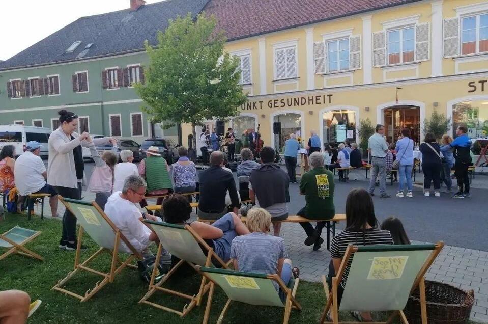 Konzert vor der Apotheke in Fehring | © Stadtgemeinde Fehring