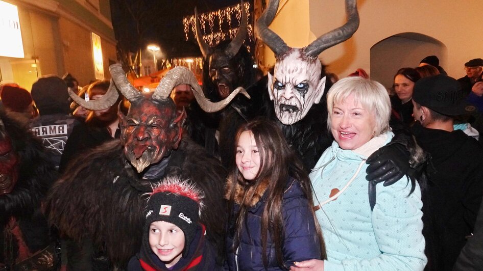 Erinnerungsfoto vom Krampuslauf_Oststeiermark