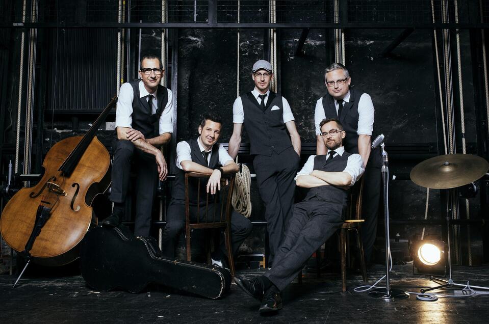 Old School Basterds | © Old Scholl Basterds