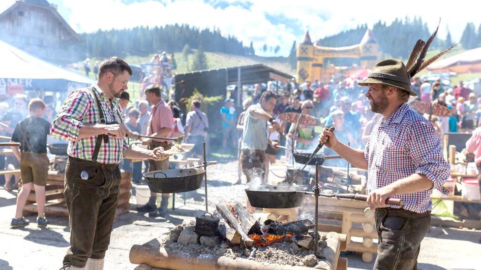 Sterzfest_Kessel_Oststeiermark | © Almwirtshaus Holdahütt'n