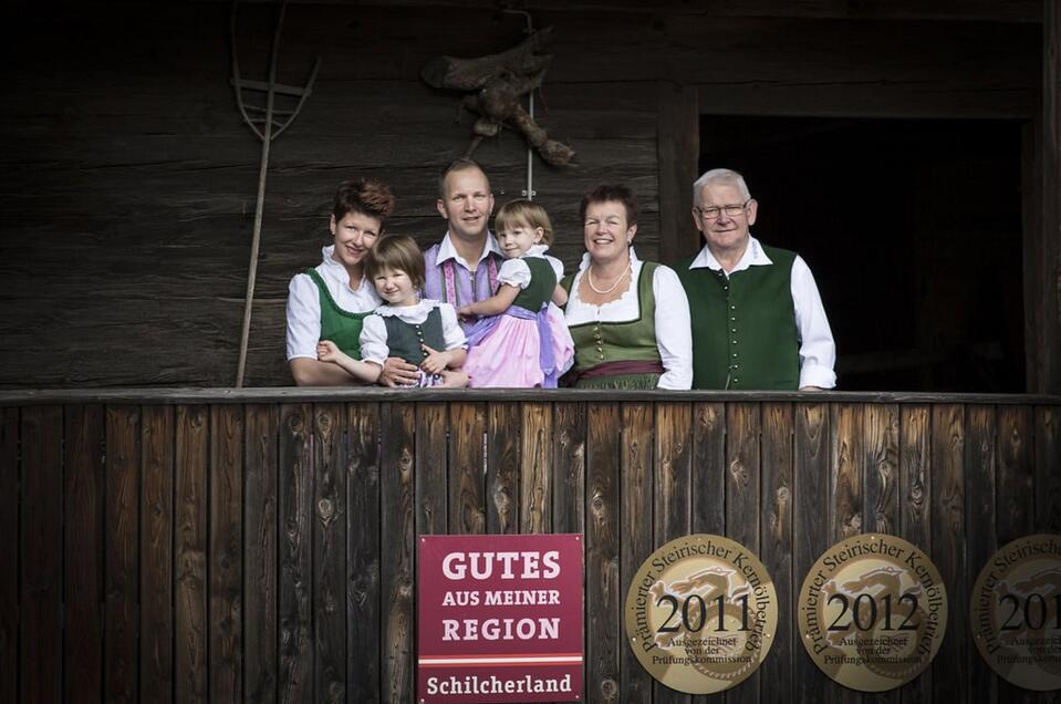 Ab - Hof - Verkauf Familie Kainacher - Impression #1 | © NYR