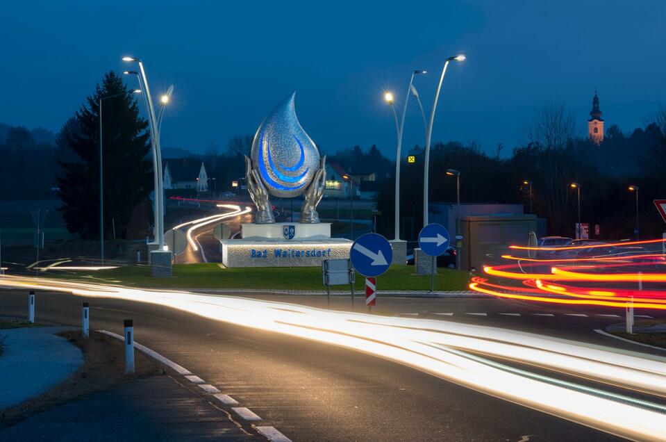 Der Wassertropfen - Kreisverkehr in Bad Waltersdorf - Impression #1 | © Bernhard Bergmann
