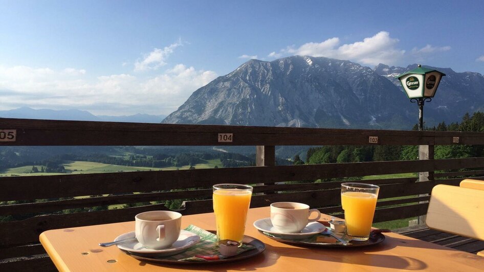 Pfannerhütte, Aussicht genießen, Tauplitz | Mario Seebacher | © Mario Seebacher Pfannerhütte, Aussicht genießen, Tauplitz | © Mario Seebacher