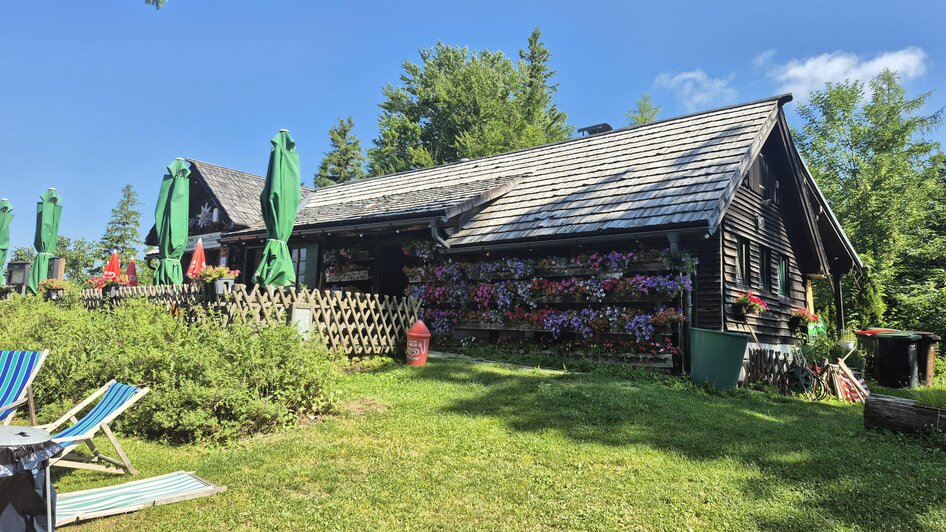 Urige Hütte.