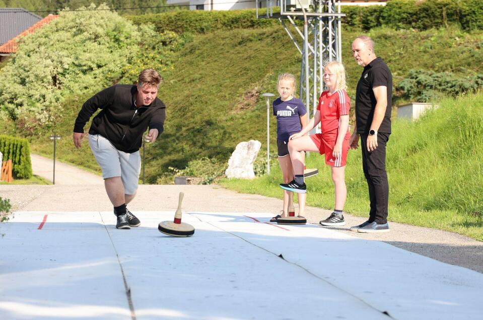 Ice / asphalt curling Alpenhotel Lanz - Impression #1 | © Stephan Steiner