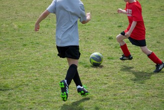 Fußballspiel | © james-lee-unsplash
