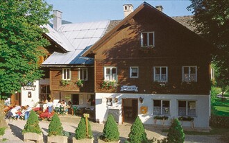 Gasthof Veit, Grundlsee, Summer im restaurant garden | © Gasthof Veit