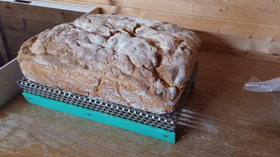 selbstgebackenes Brot | © Fam. Lipp