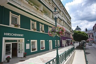 Der Hirschenwirt in der Wiener Straße. | © www.weisser-hirsch.at