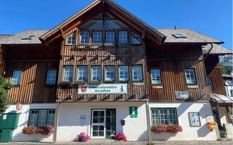 Information office, Grundlsee, Summer | © Bettina Scheck