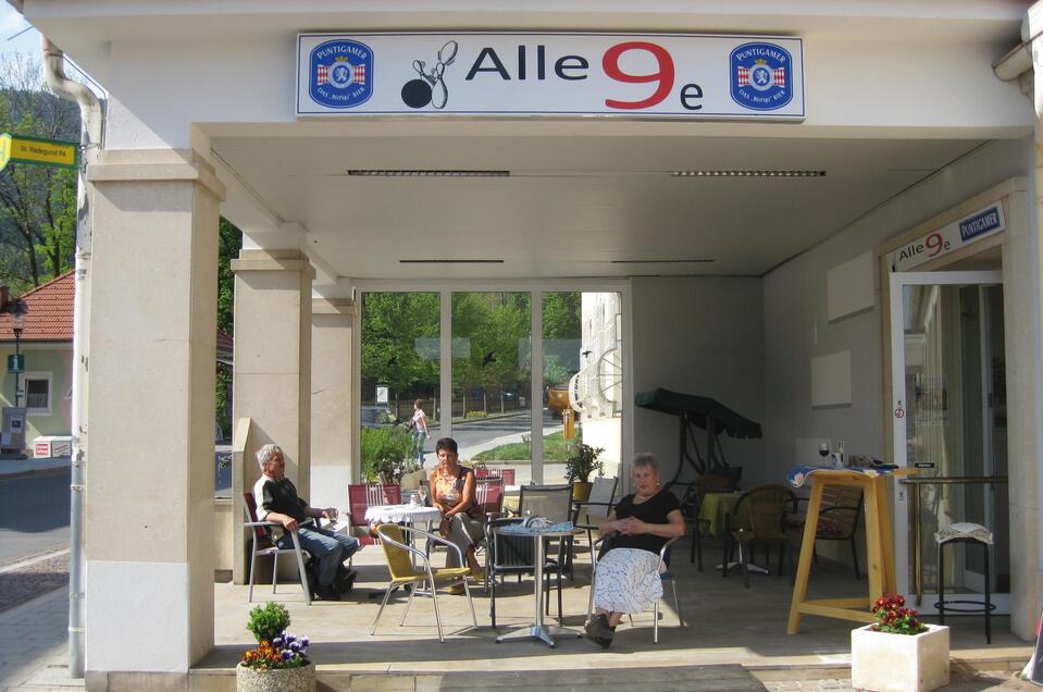 Kegelbahn "Alle 9e" - Impression #1