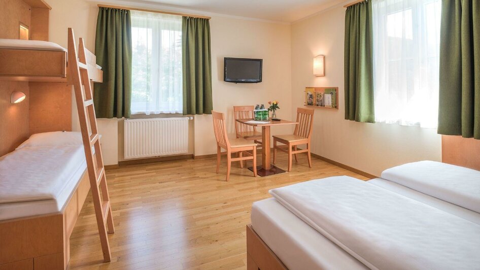 Jufa, Altaussee, FF4 Zimmer | JUFA Hotels | © JUFA Hotels Jufa, Altaussee, FF4 Zimmer | © JUFA Hotels