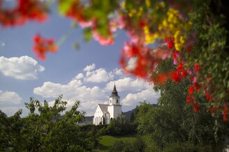 Pfarrkirche Kathrein_Blumen_Oststeiermark_Bergmann | © Tourismusverband Oststeiermark