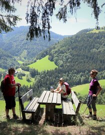 Picnic Place_Stoakogler Path_View_Eastern Styria | © Tourismusverband Oststeiermark | Weges | © Tourismusverband Oststeiermark