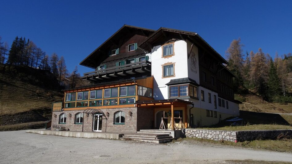 Alpen Arnika in summer, Tauplitzalm | Hotel Alpen Arnika | © Hotel Alpen Arnika Alpen Arnika im Sommer, Tauplitzalm | © Hotel Alpen Arnika