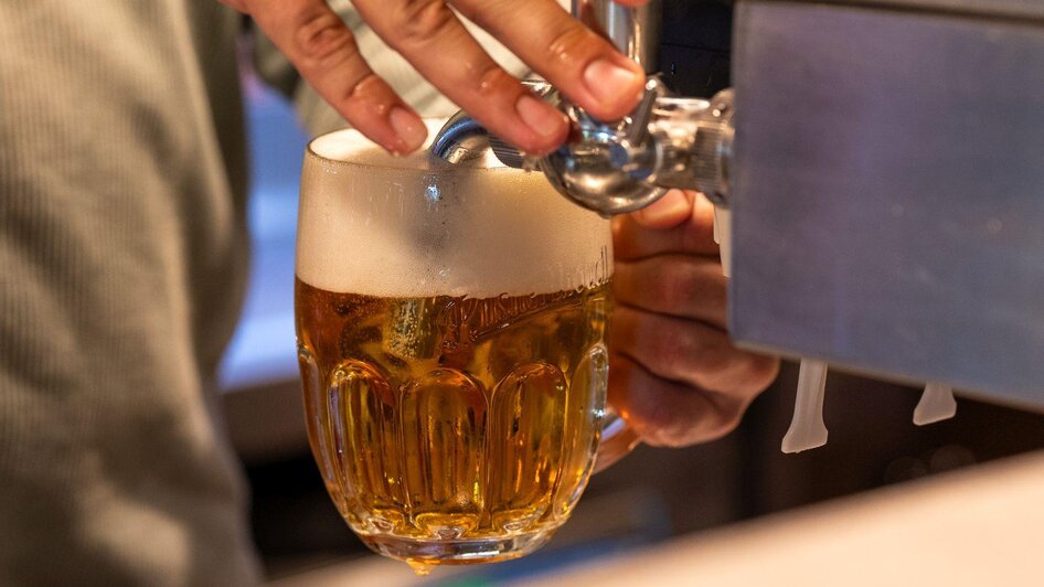 Alpen Arnika, Tauplitzalm, cold beer | Hotel Alpen Arnika | © Hotel Alpen Arnika Alpen Arnika, Tauplitzam, kühles Bier | © Hotel Alpen Arnika
