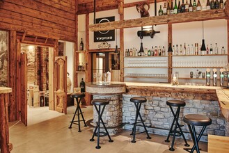 GH Schottis_Bar_Oststeiermark | © Felix Werinos