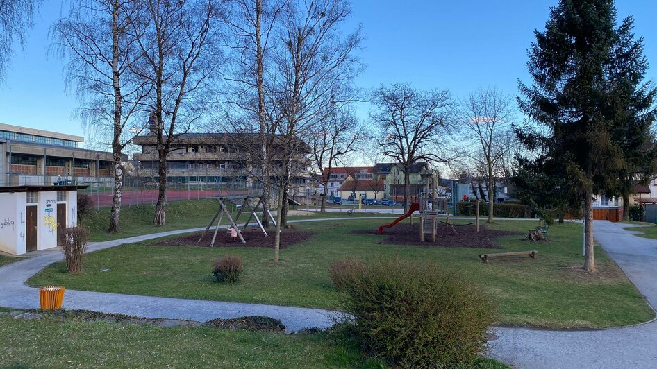 Schillerpark_Spielplatz_Oststeiermark | © Nina Ressl Schillerpark_Spielplatz_Oststeiermark | © Nina Ressl