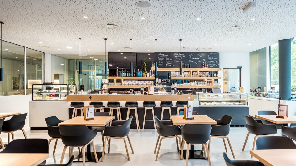 Architektur_Cafe NOVA_05 | Die Abbilderei | © Hotel & Therme NOVA Architektur_Cafe NOVA_05 | © Hotel & Therme NOVA