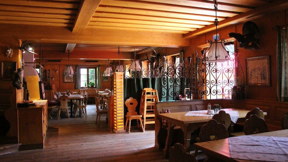Blaa Alm, Altaussee, Ausgang zur Terrasse | Viola Lechner | © Viola Lechner Blaa Alm, Altaussee, Ausgang zur Terrasse | © Viola Lechner