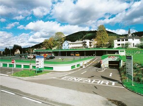 Parkgarage mit Parkdeckstüberl am Oberdeck | © Stadtbetriebe Mariazell