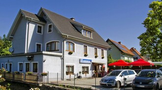Gästehaus_Café_Andrea_Außenansicht Seite | © Hans Wölkart, Gästehaus Andrea