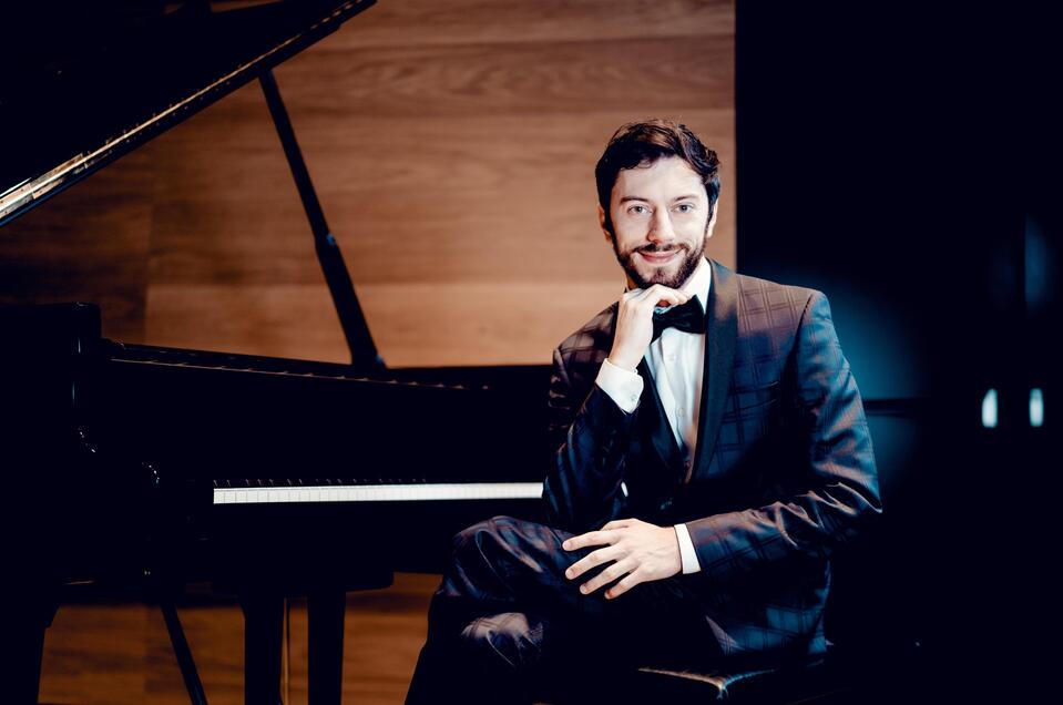 Pianist Philipp Scheucher | © Andrej Grilc